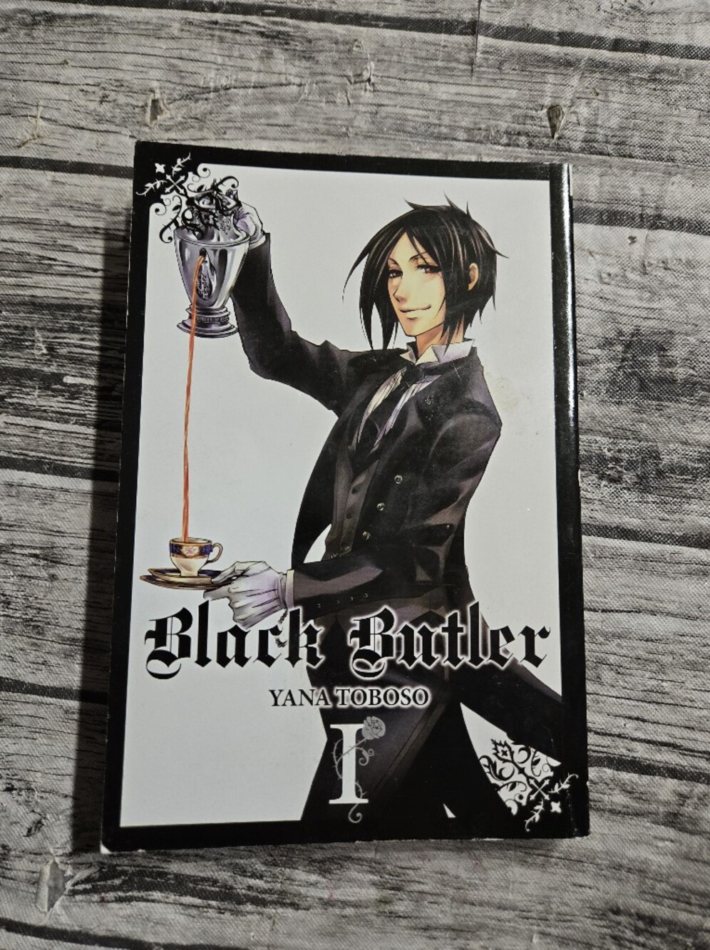 Black Butler Vol. 1 by Yana Toboso featuring butler Sebastian Michaelis Excellen